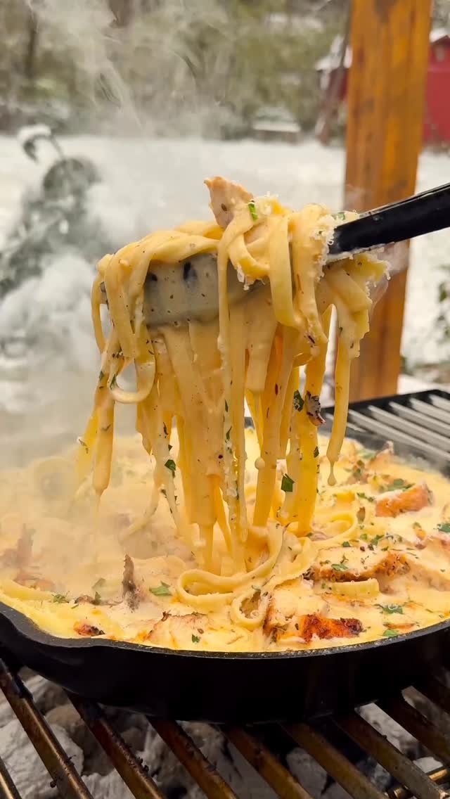 Woodfired Chicken Fettuccine Alfredo
